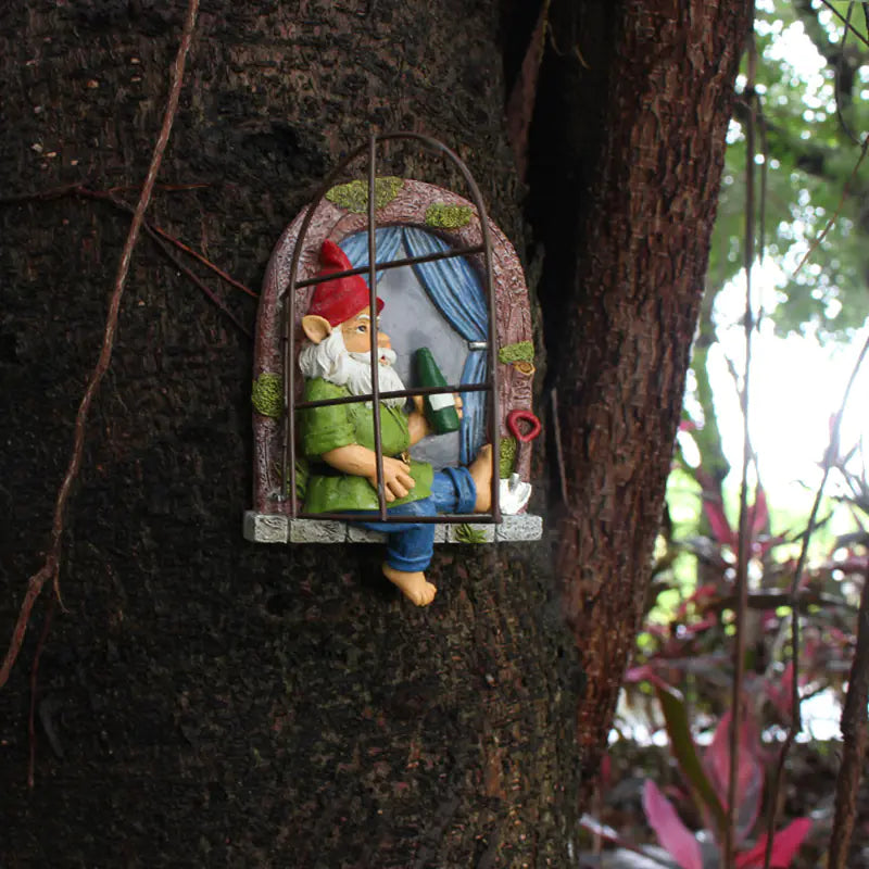 Just chilling tree elf