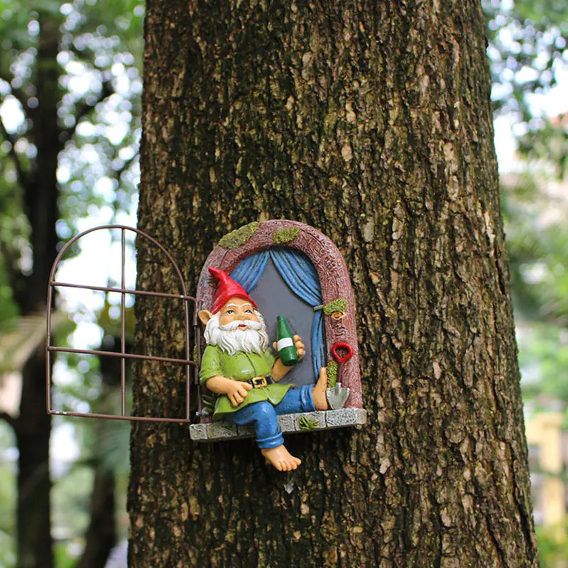 Just chilling tree elf