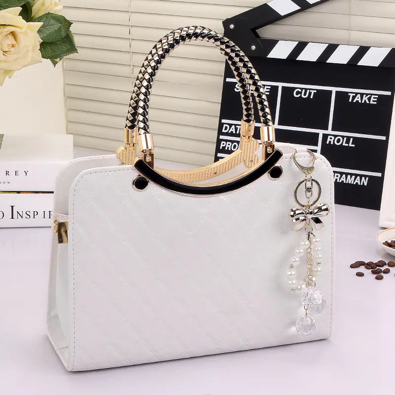 So me!! Handbag and Shoulder Bag