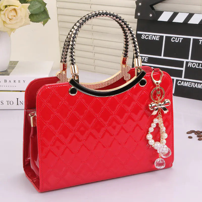 So me!! Handbag and Shoulder Bag