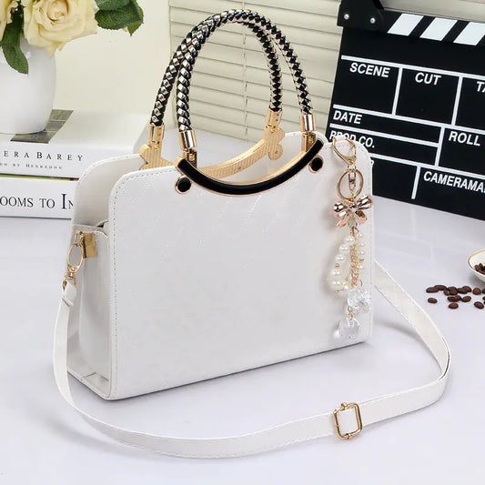 So me!! Handbag and Shoulder Bag